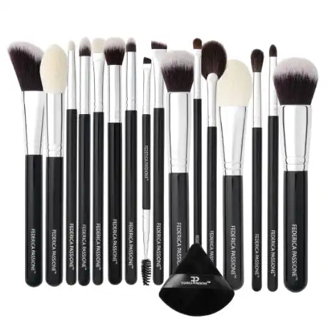 Kit pennelli avanzato MUA360 — 16 pennelli professionali e piumino